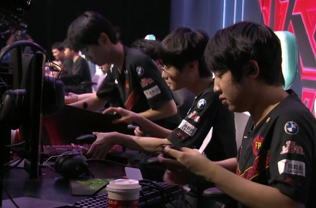 九游体育下载-doinb宣布离婚